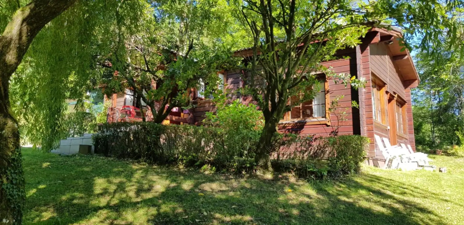 Vista exterior de Casa o xalet en venda en Hernani amb Calefacció, Jardí privat i Piscina