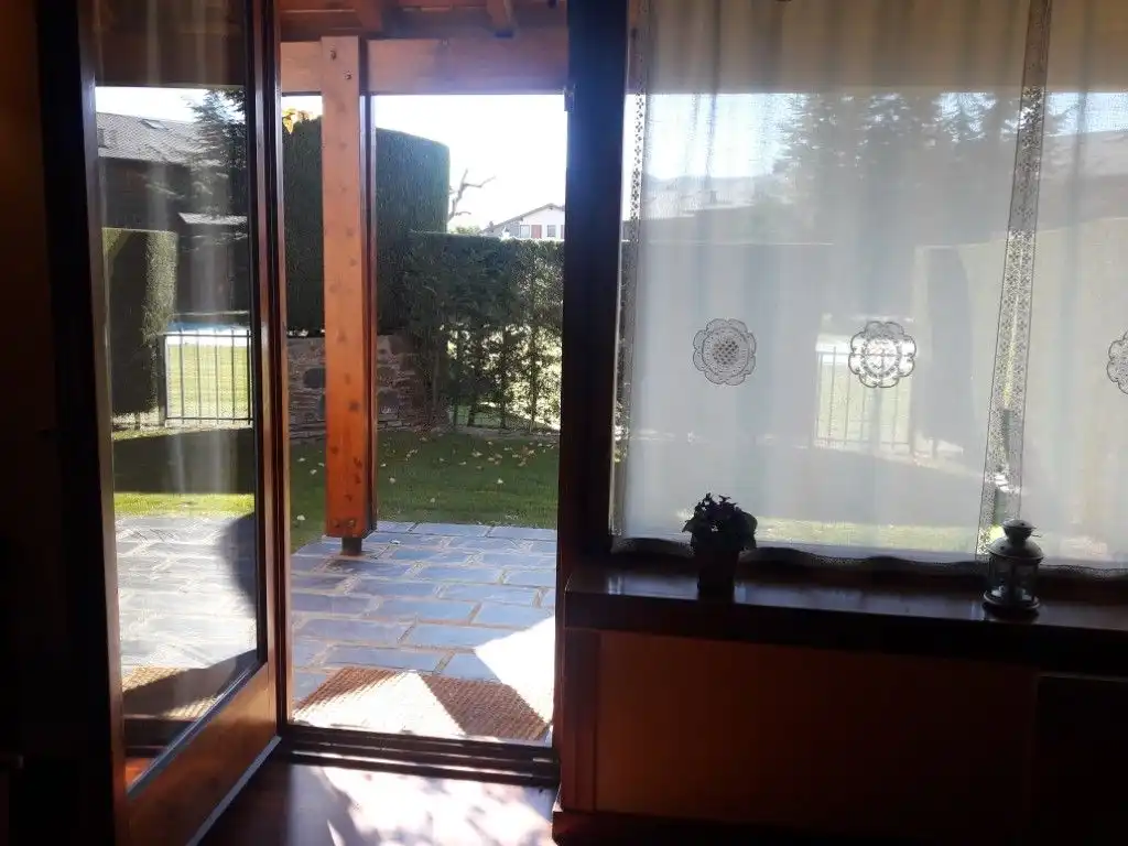 Terraced house with pool to rent in Avinguda del Segre 21, imagen 9