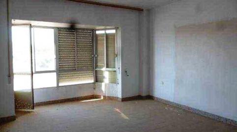 Foto 2 de Pis en venda a Cordoba-valencia, 8, Torreperogil, Jaén