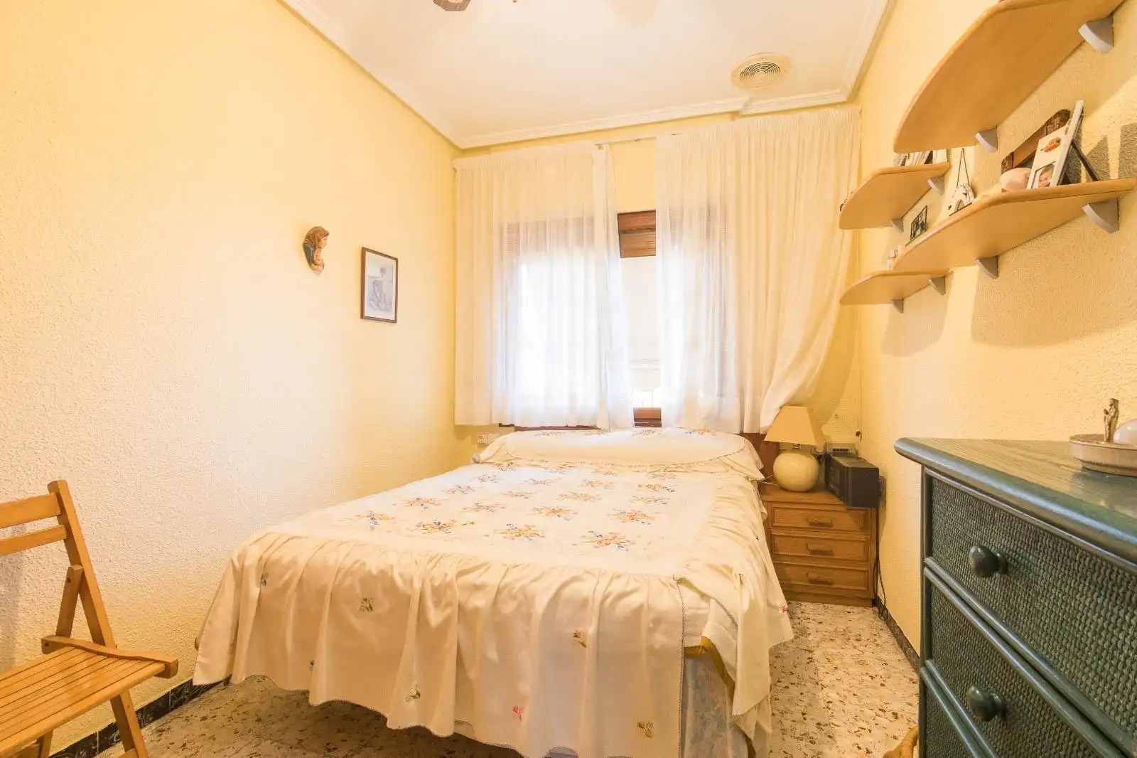 Dormitori de Casa o xalet en venda en Elche / Elx amb Terrassa, Traster i Piscina