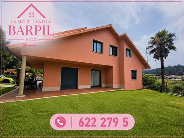 Detached house with balcony for sale in Prado 13