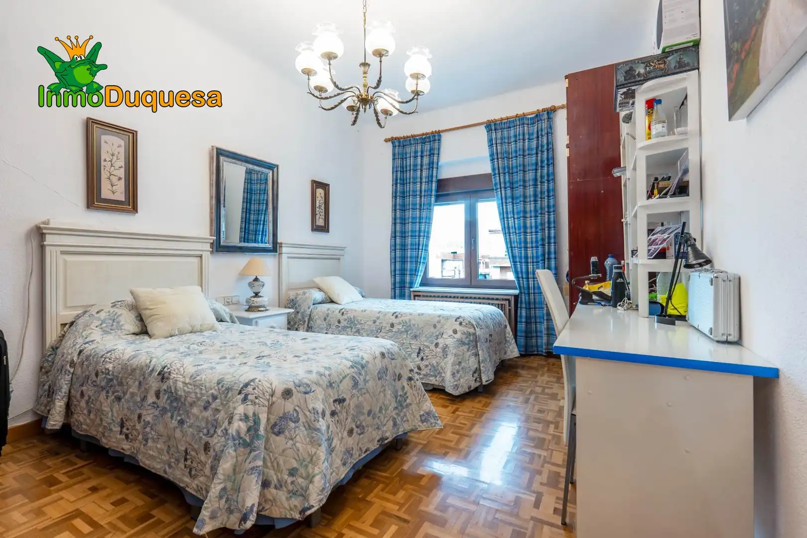 Dormitori de Àtic en venda en Granada amb Parquet, Terrassa i Traster