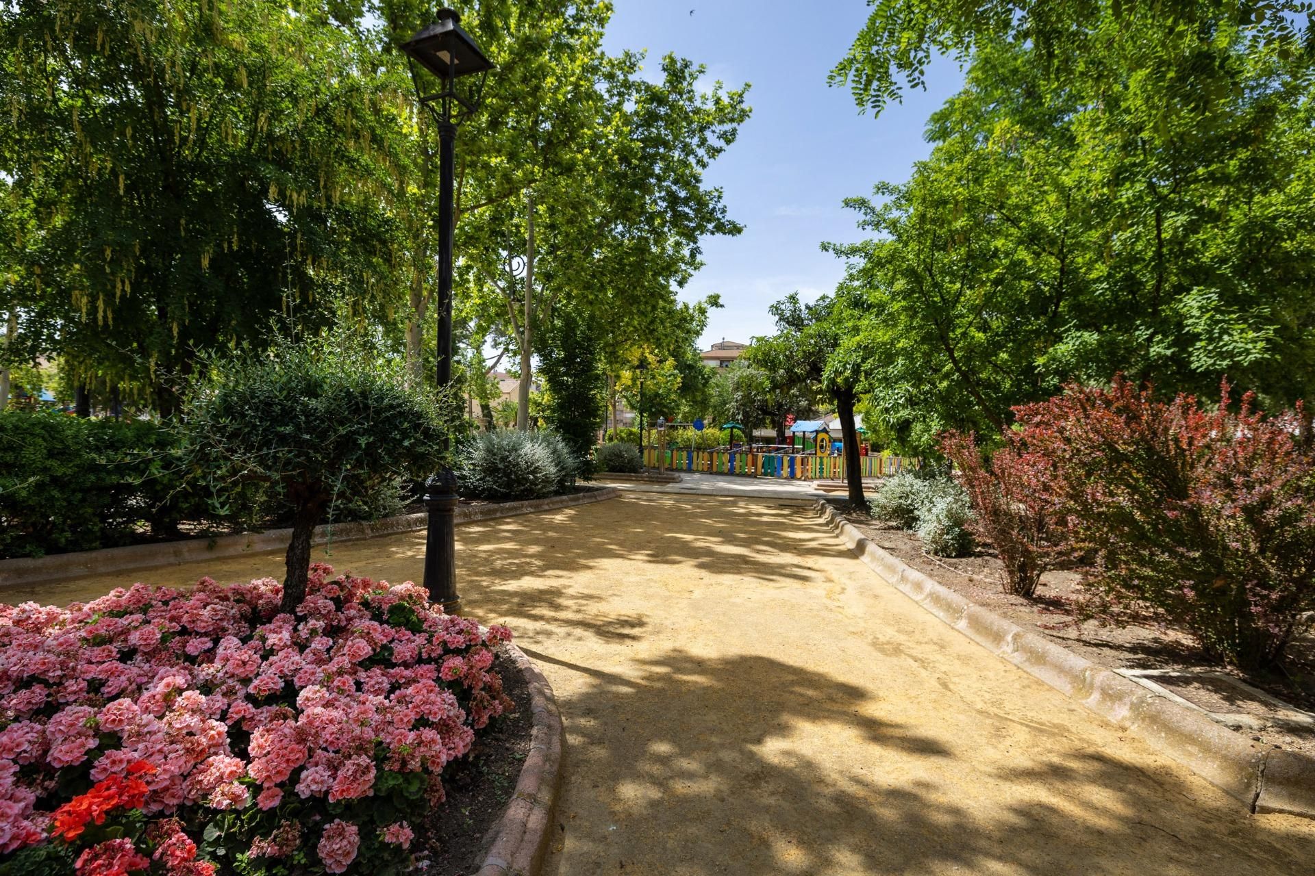 Jardín de Piso en venta en Alcalá la Real con Calefacción y Terraza