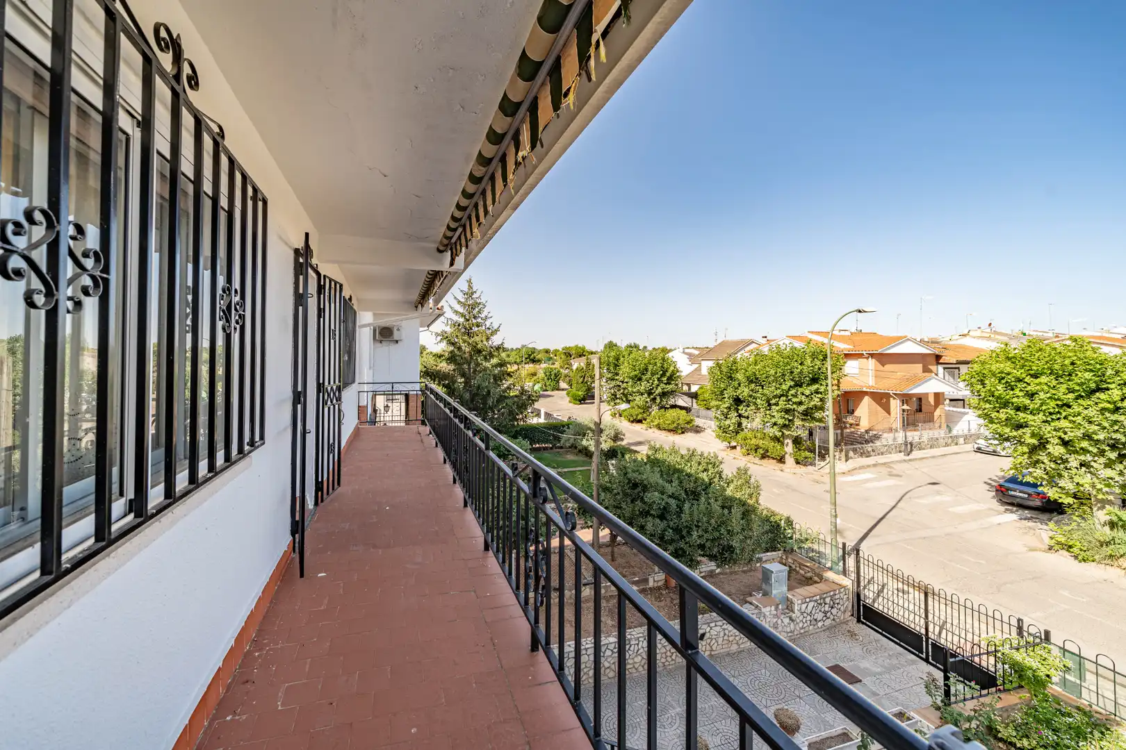 Casa aparellada amb jardí en venda a Calle de San José, imagen 52