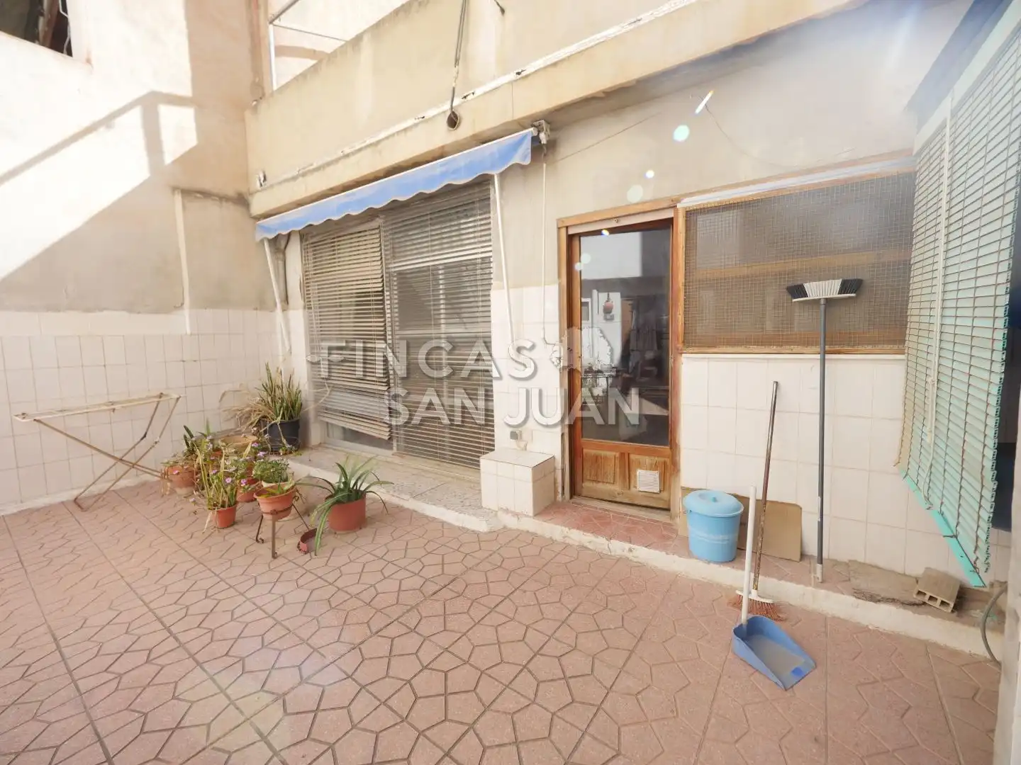 Vista exterior de Casa o xalet en venda en Sant Joan d'Alacant amb Calefacció, Terrassa i Traster