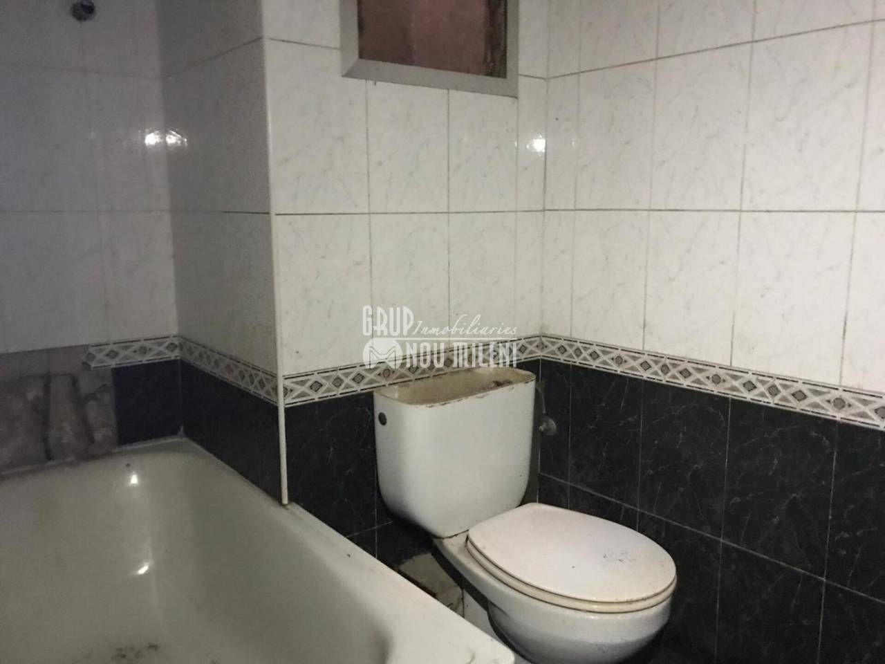 Bany de Pis en venda en Torrent amb Balcó