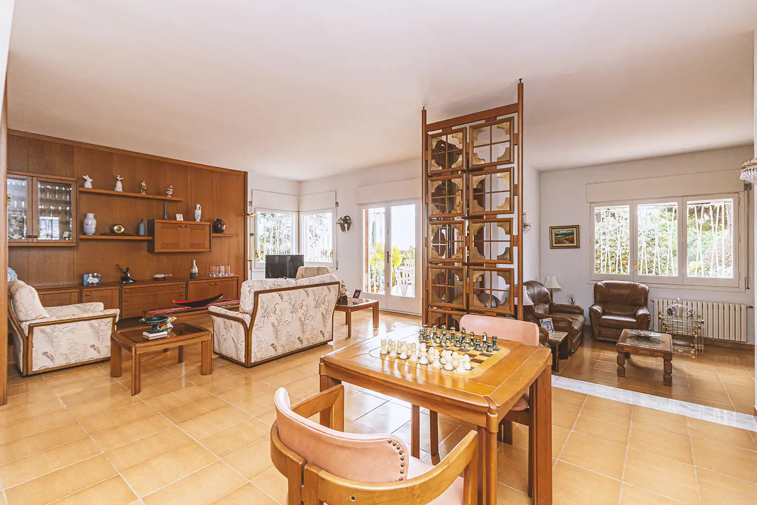 Sala d'estar de Casa o xalet en venda en Sant Pol de Mar amb Calefacció, Jardí privat i Terrassa