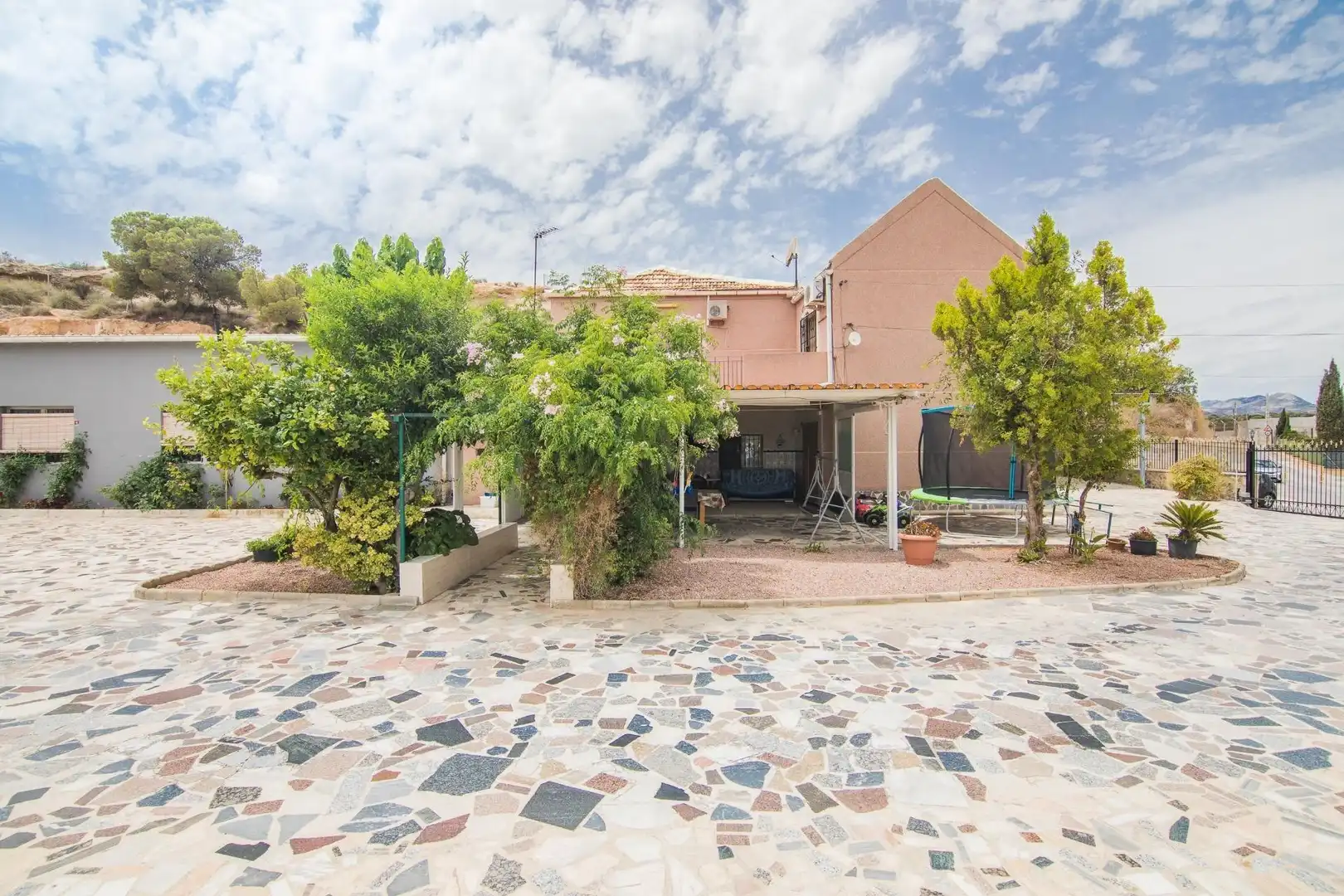 Außenansicht von Haus oder Chalet zum Verkauf in Elche / Elx mit Klimaanlage, Privatgarten und Terrasse