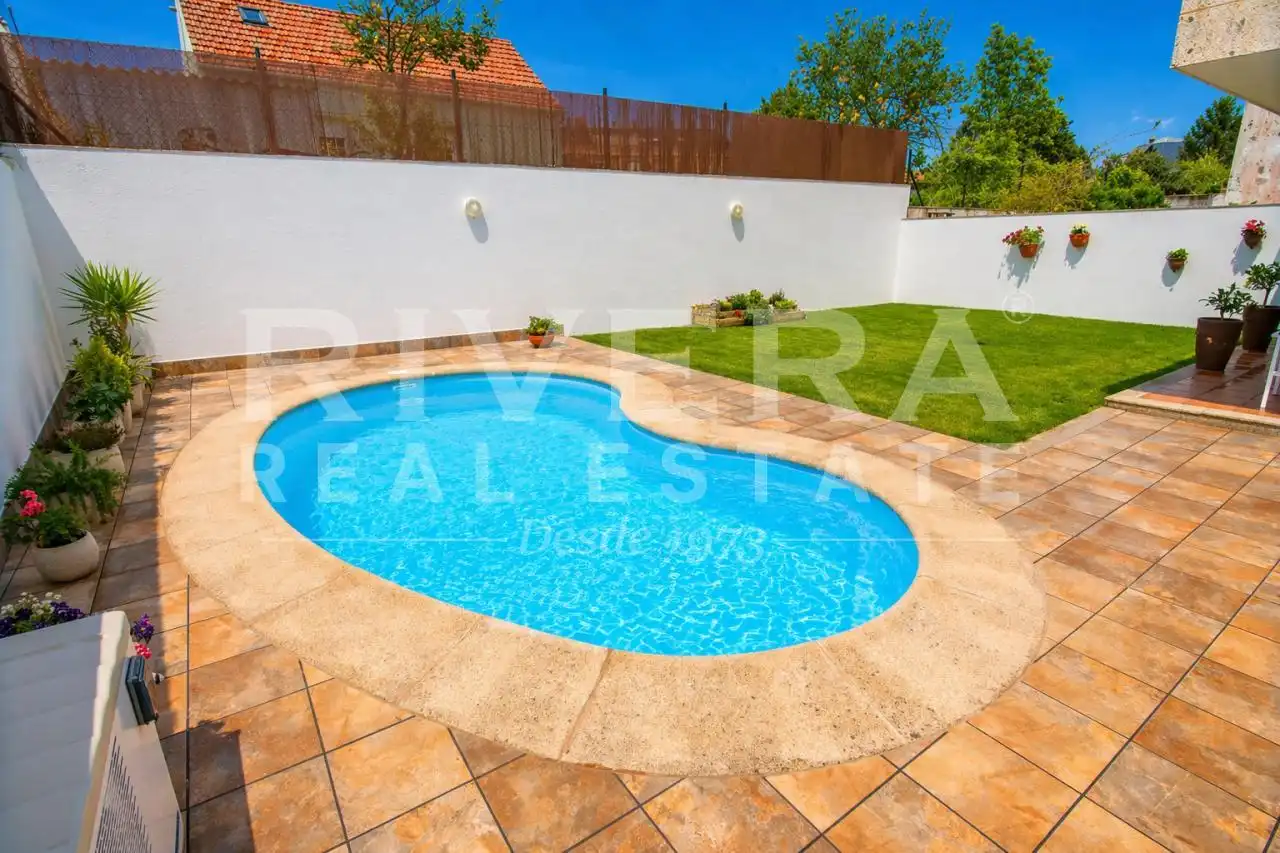 Swimming pool of Flat for sale in Sanxenxo  with Heating, Terrace and Storage room