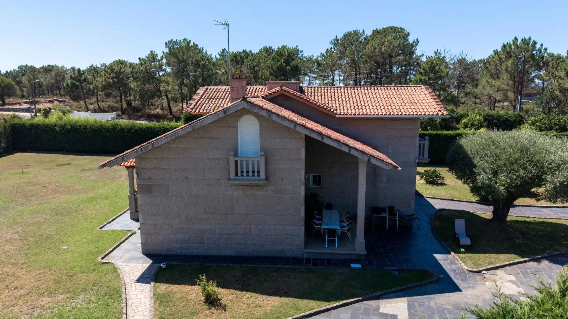 Vista exterior de Casa o chalet en venta en A Illa de Arousa  con Calefacción, Jardín privado y Terraza