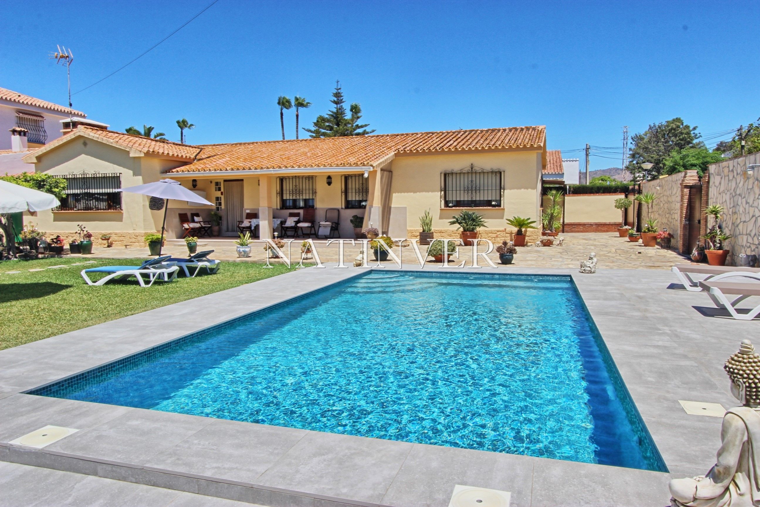 Exterior view of House or chalet for sale in Vélez-Málaga  with Private garden, Terrace and Storage room