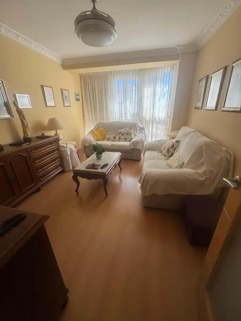 Sala d'estar de Apartament en venda en  Almería Capital amb Aire condicionat