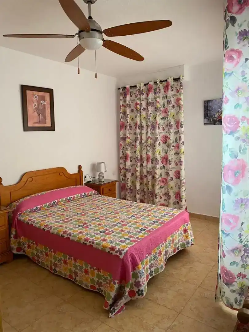 Habitación de Casa adosada de alquiler en Mazarrón con Aire acondicionado, Jardín privado y Trastero