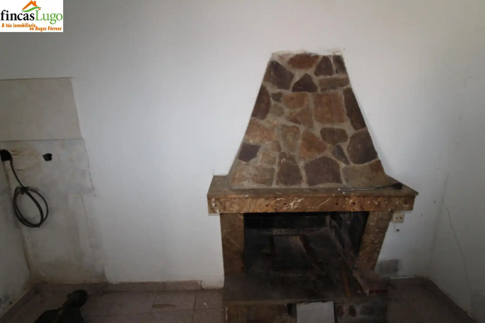 Casa o chalet en venta en Lugo con Jardín privado, Terraza y Trastero