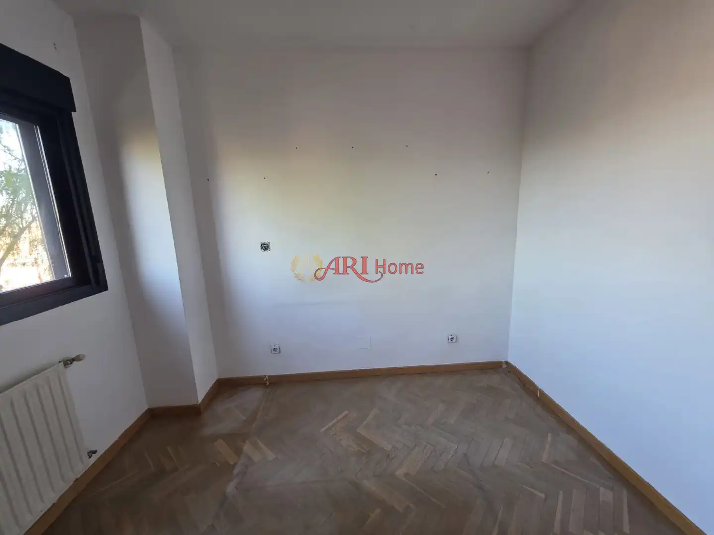 Bedroom of Flat for sale in Fuenlabrada  with Air Conditioner, Heating and Swimming Pool