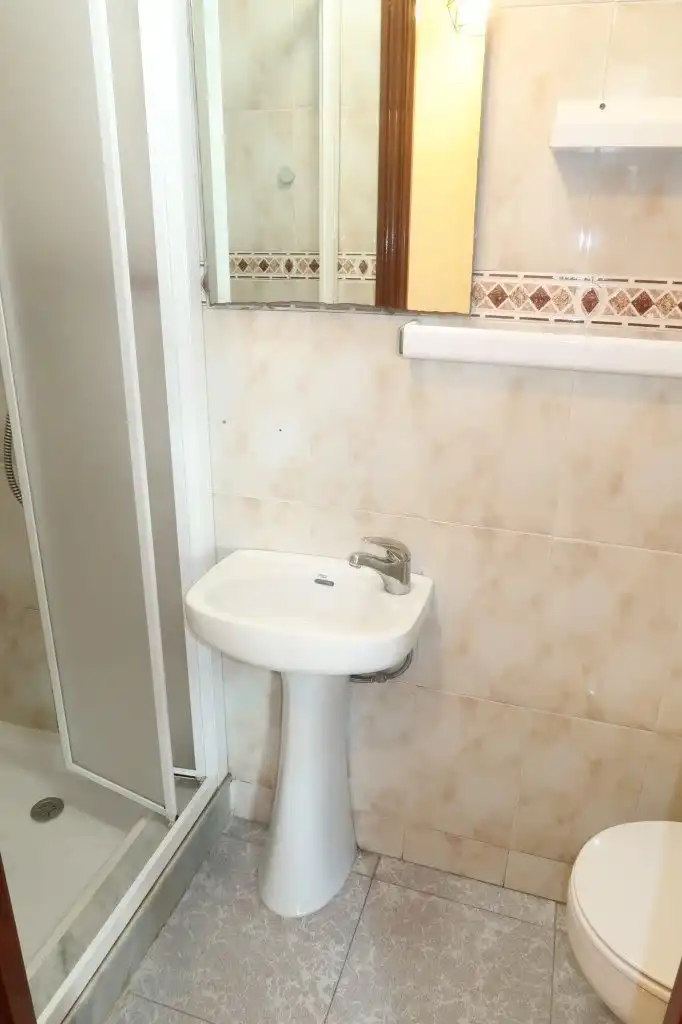 Bathroom of Flat for sale in A Coruña Capital   with Heating, Storage room and Furnished