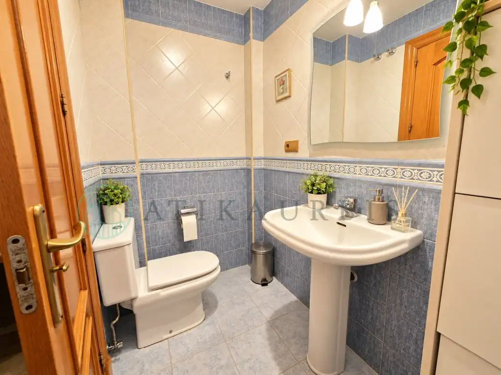 Bathroom of Detached homes for sale in Churriana