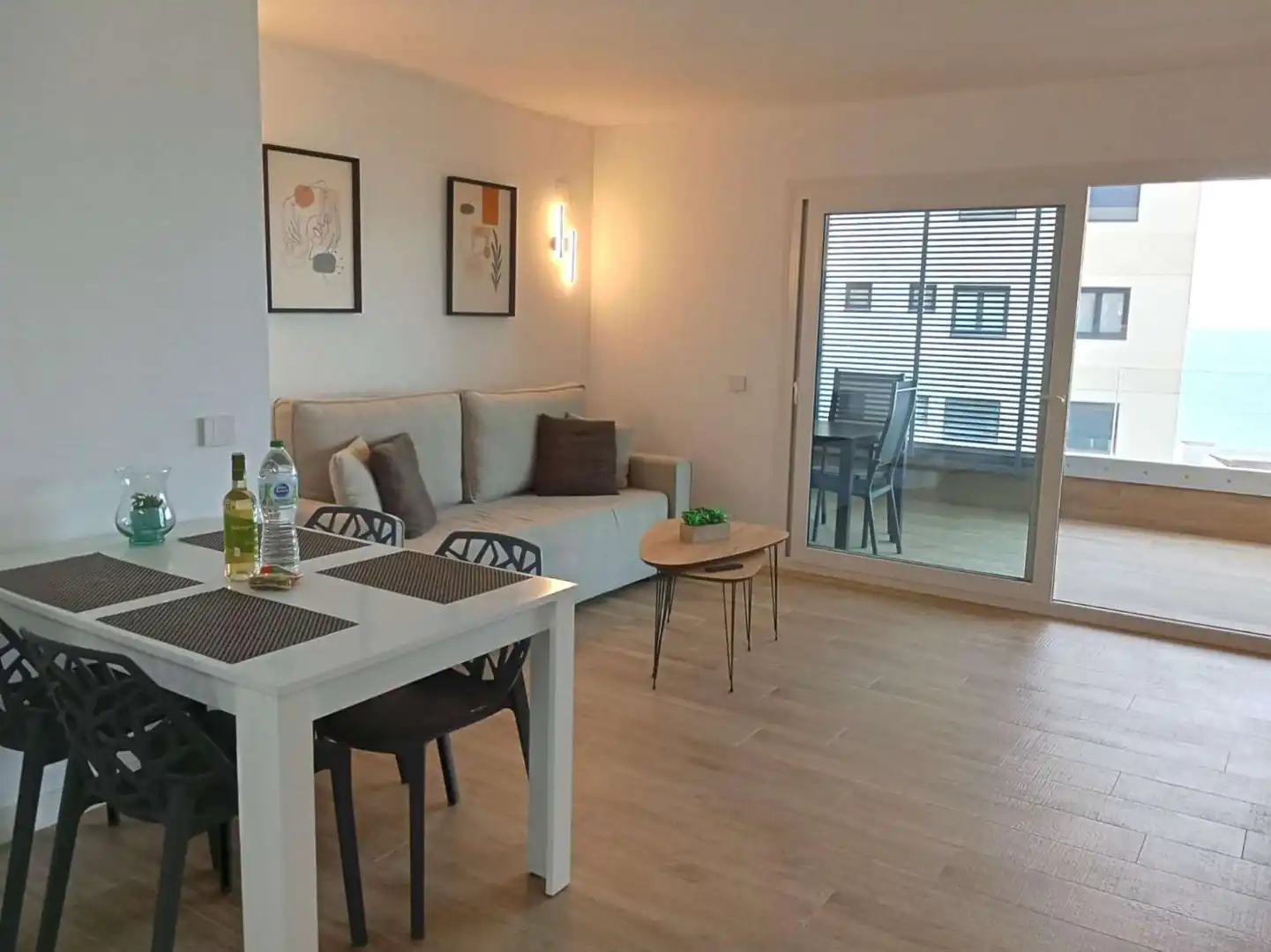 Sala d'estar de Apartament en venda en Torrevieja amb Aire condicionat, Calefacció i Terrassa