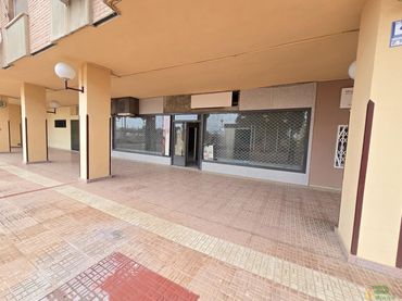 Local comercial en venda a Juan Carlos I, parking michiron
