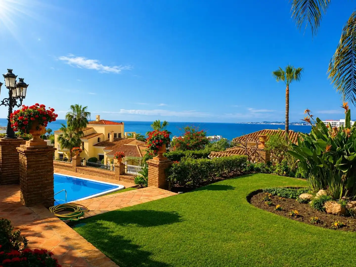Jardí de Casa o xalet en venda en Benalmádena amb Aire condicionat, Calefacció i Jardí privat