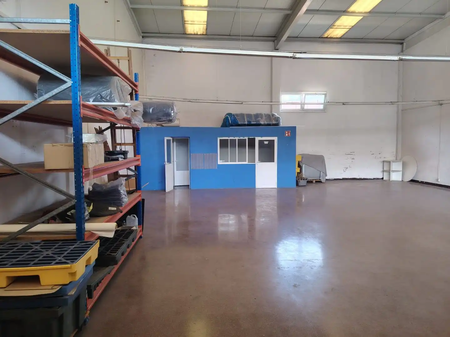 Office for rent in Bergara  with Air Conditioner and Heating