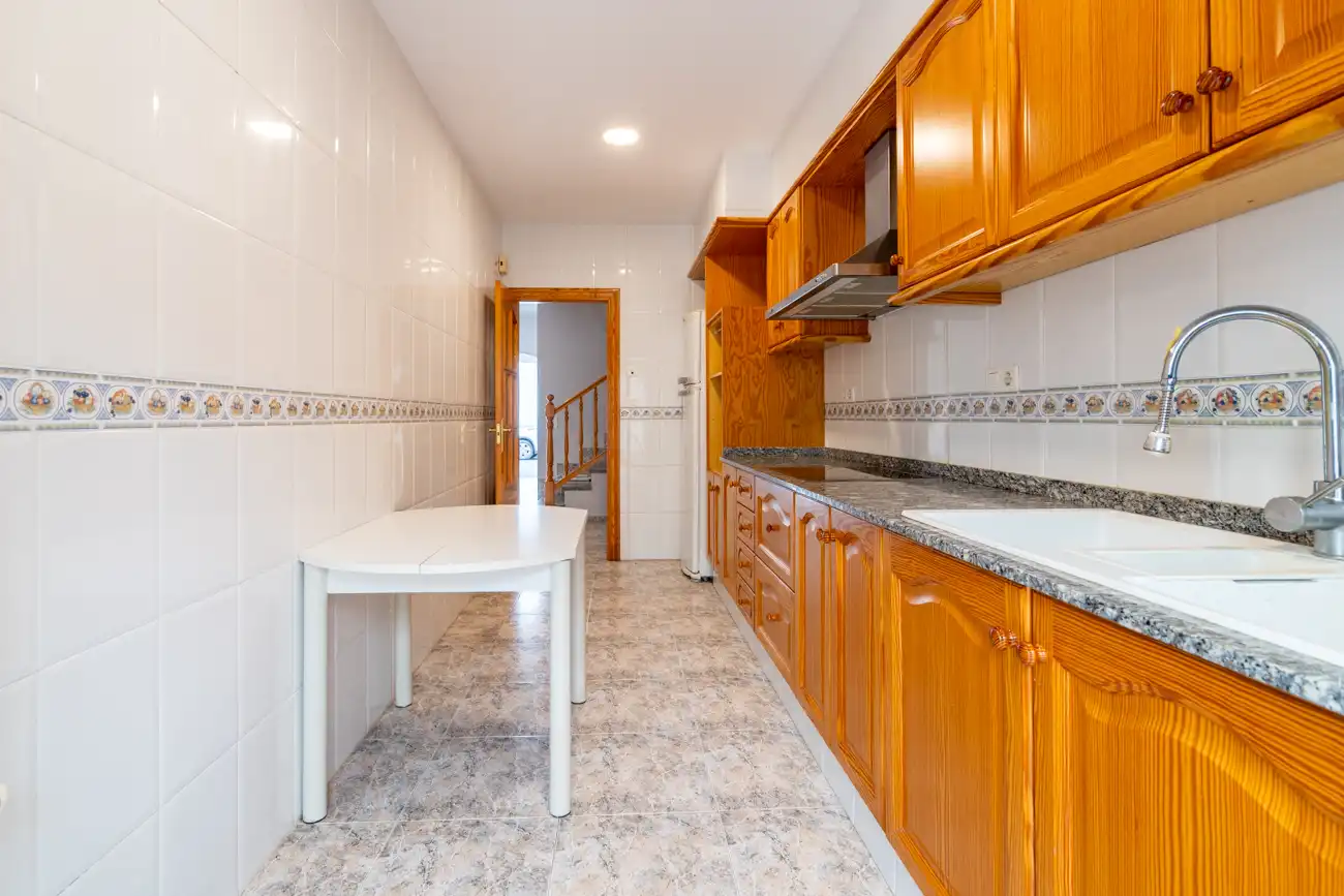 Cuina de Casa adosada en venda en Ulldecona amb Aire condicionat, Calefacció i Terrassa