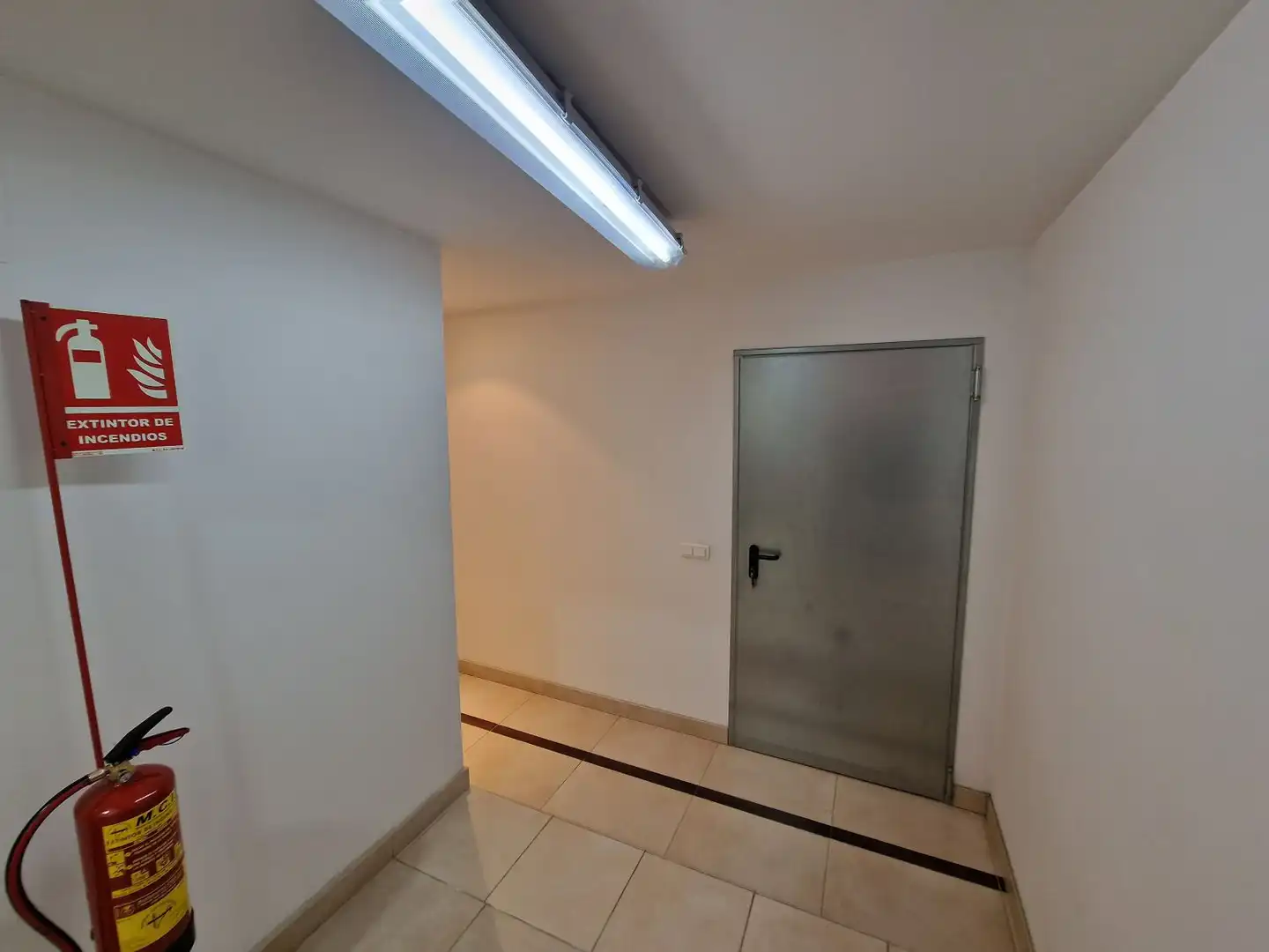 Oficina de alquiler en Algete con Aire acondicionado, Calefacción y Trastero