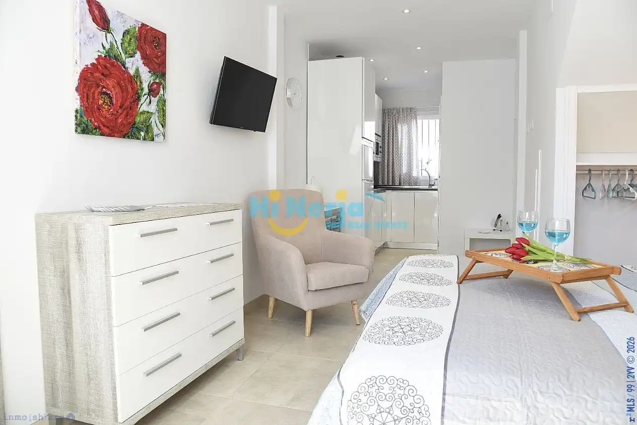 Habitación de Casa o chalet en venta en Nerja con Terraza y Horno