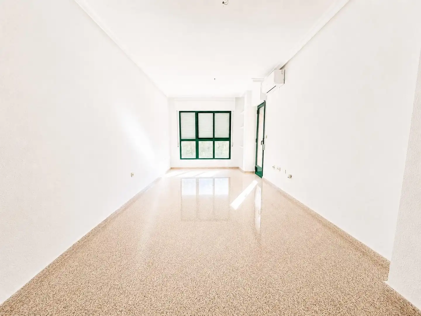 Flat with terrace for sale in Crevillent, imagen 4
