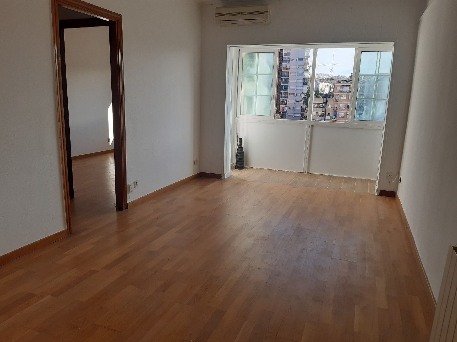 Living room of Flat to rent in  Barcelona Capital  with Air Conditioner and Heating