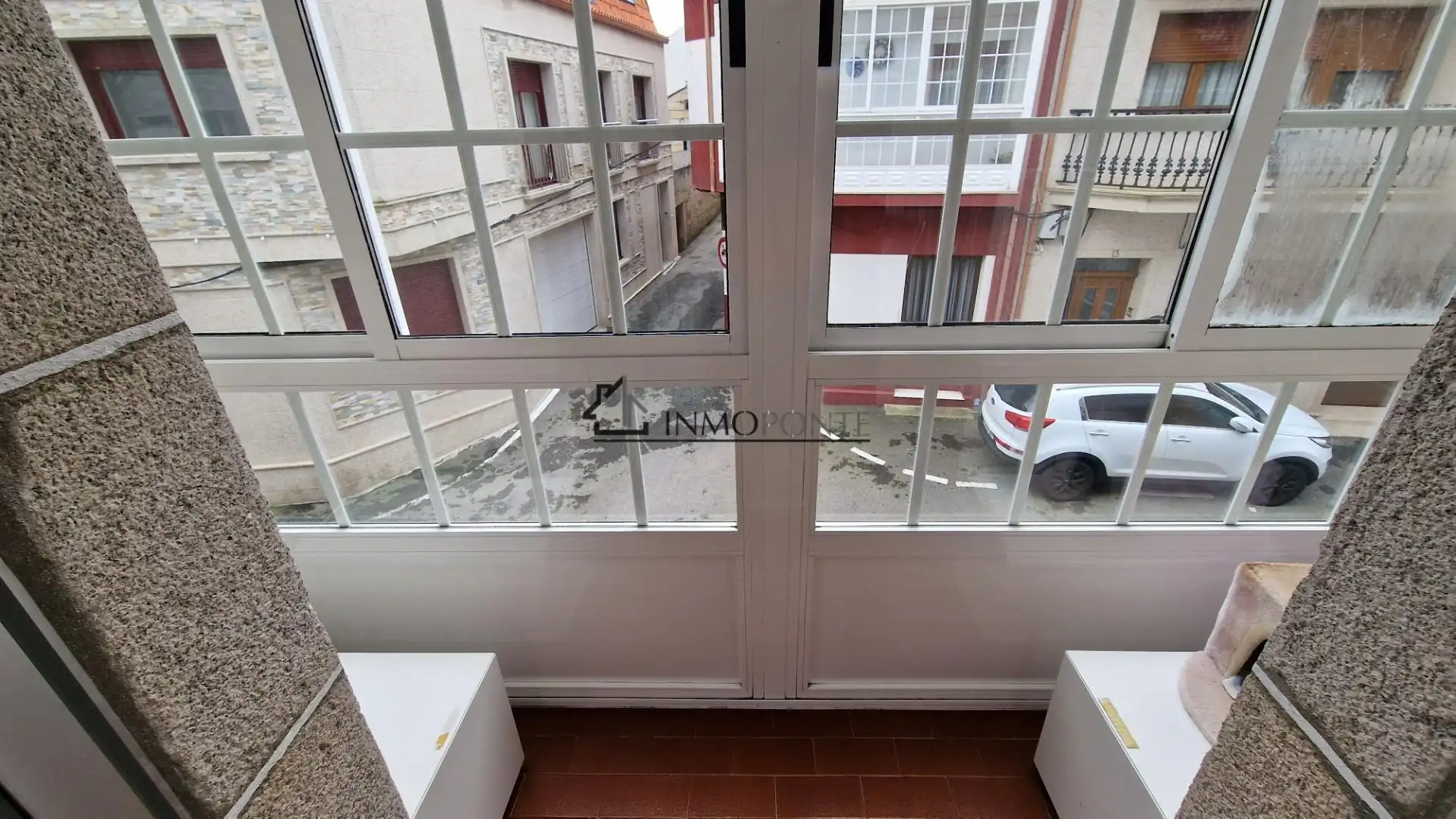 Terrassa de Casa adosada en venda en O Grove   amb Calefacció, Jardí privat i Traster