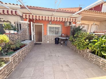 Casa con balcón en venta en Centro