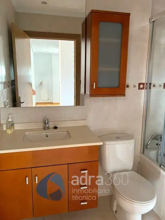 Bany de Casa o xalet en venda en Cirueña amb Calefacció, Jardí privat i Terrassa