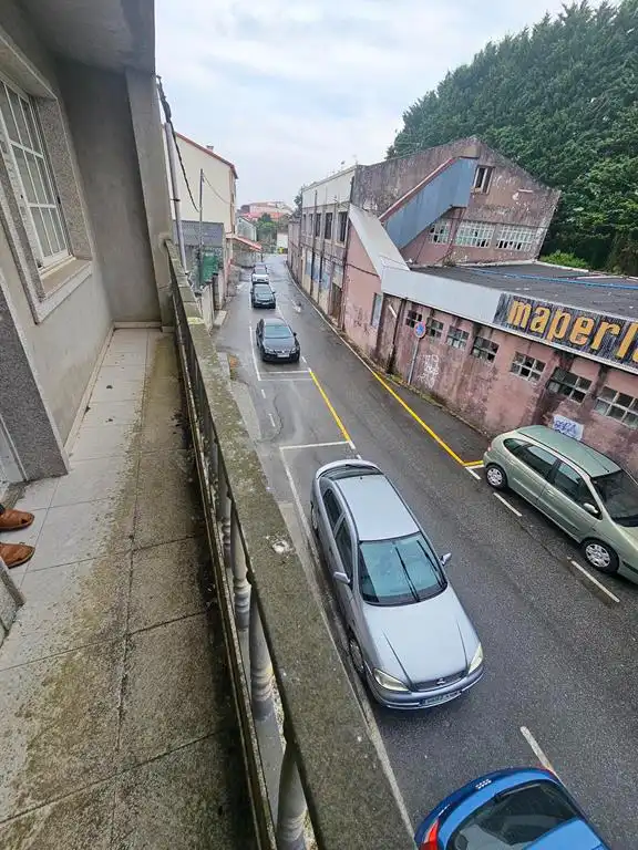 Parkplatz von Gebäude zum Verkauf in Boiro