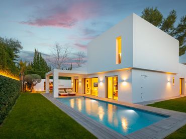 House with pool for sale in San Pedro de Alcántara