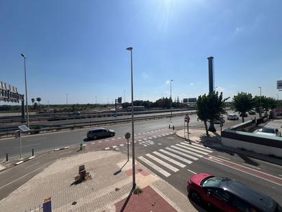 Exterior view of Industrial buildings to rent in Quart de Poblet