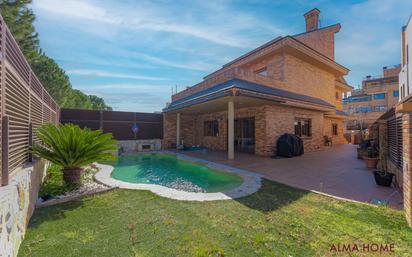 Jardí de Casa o xalet en venda en Pinto amb Aire condicionat, Calefacció i Jardí privat