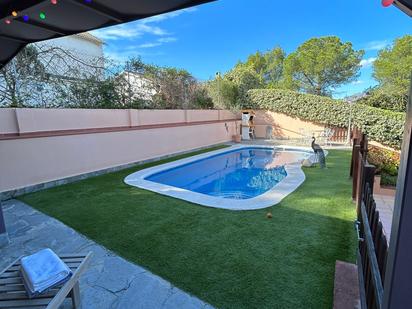 Piscina de Casa o xalet en venda en Esparreguera amb Terrassa, Piscina i Balcó