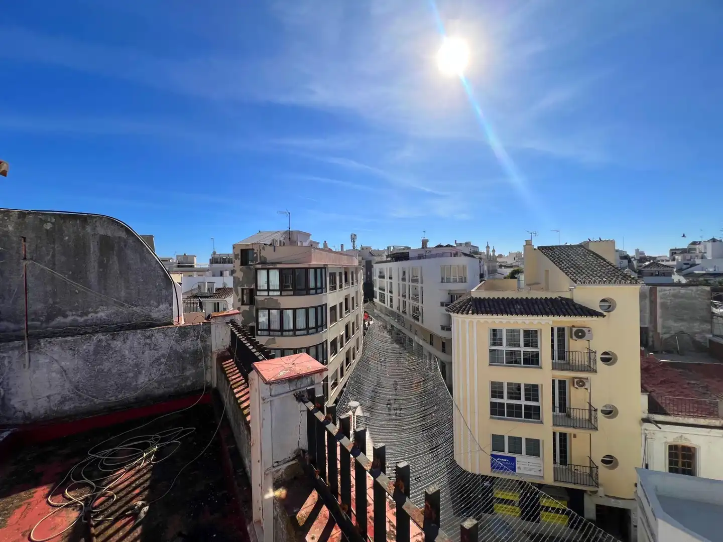 Apartament amb terrassa en venda a Estepona Pueblo