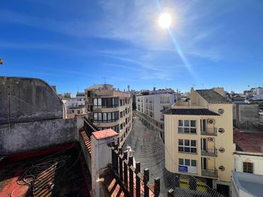 Apartamento con balcón en venta en Estepona Pueblo