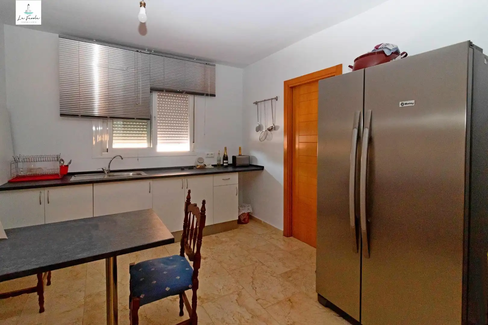 Cocina de Casa o chalet en venta en Málaga con Aire acondicionado, Jardín privado y Terraza