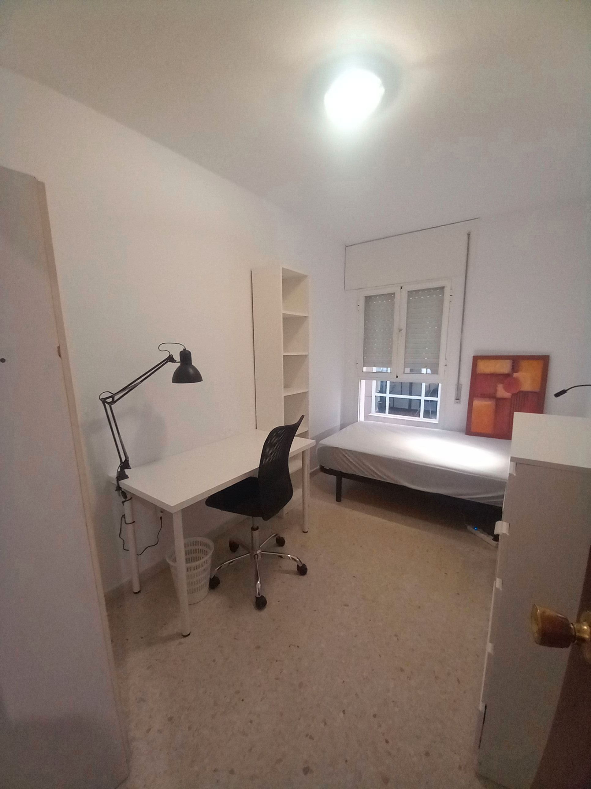 Flat to rent in Calle Fernando Rey, La Victoria