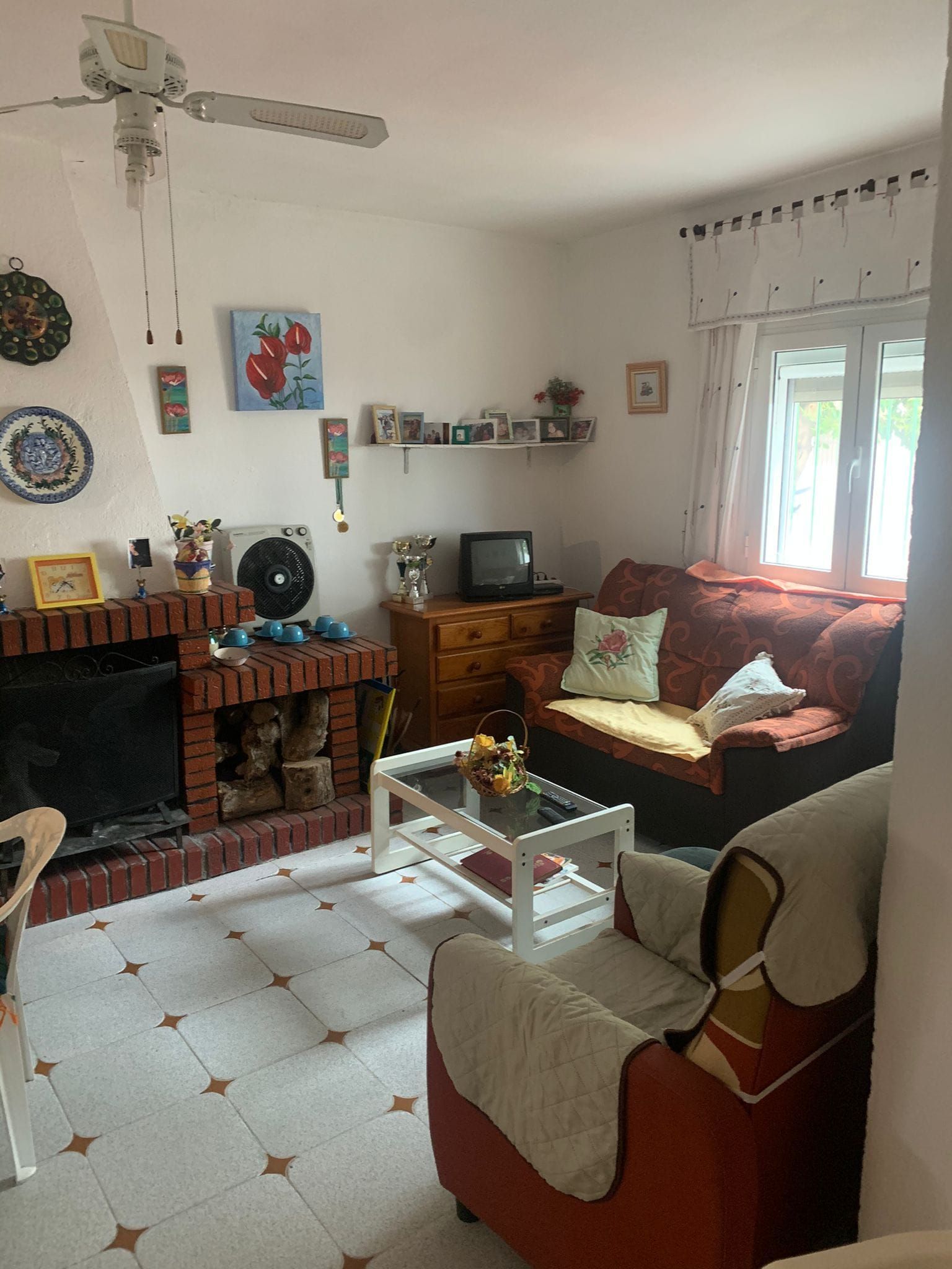 Sala d'estar de Casa o xalet en venda en Senés amb Terrassa i Moblat