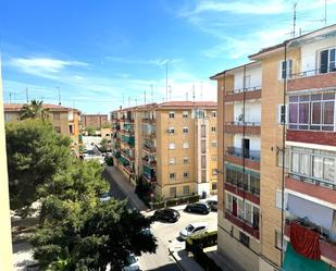 Vista exterior de Apartament en venda en Alicante / Alacant amb Balcó