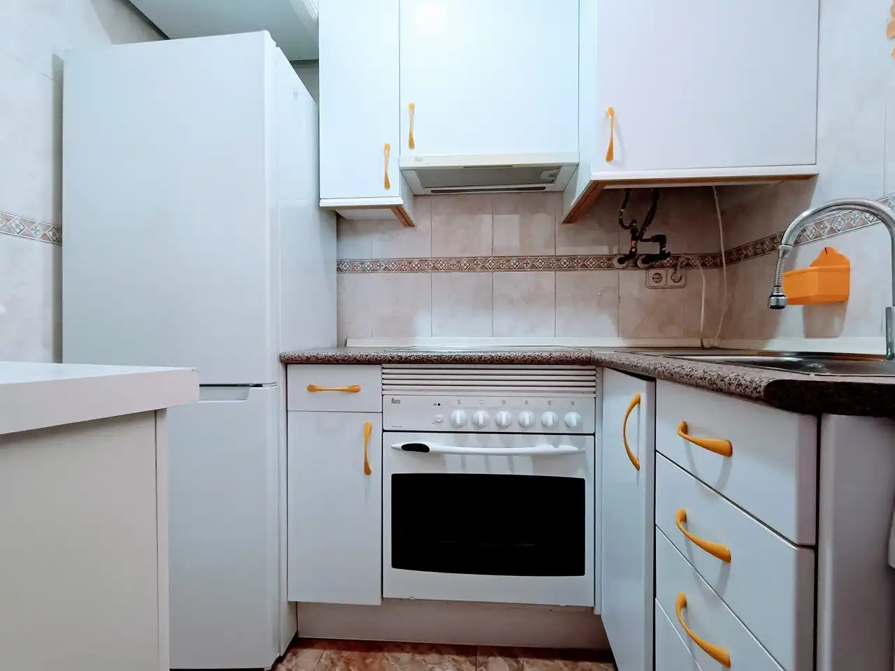 Cocina de Dúplex de alquiler en Madrid con Aire acondicionado, Amueblado y Horno