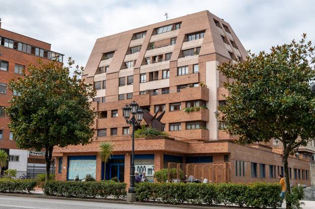 Garaje en Alquiler en Avenida Padre Vinjoy en Llamaquique