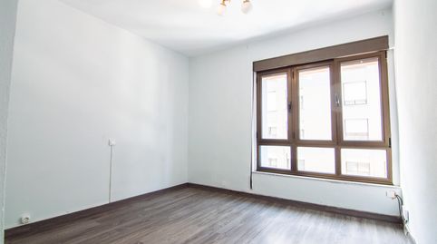 Foto 2 de Piso en venta en Siero - Ildefonso Sanchez del Rio, 30, La Pola Siero, Siero