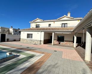 Vista exterior de Casa o xalet en venda en  Albacete Capital amb Aire condicionat, Terrassa i Piscina