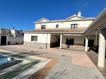 Villa avec piscine à vendre à Imaginalia - Llanos del Águila
