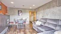 Living room of Flat for sale in Sabadell  with Air Conditioner, Heating and Balcony